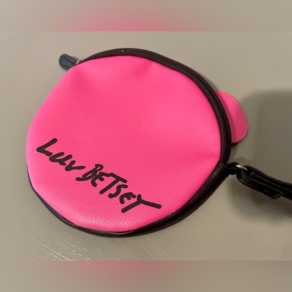 Betsey Johnson Wristlet Hot Pink Bear with heart glasses EUC - Picture 4 of 7